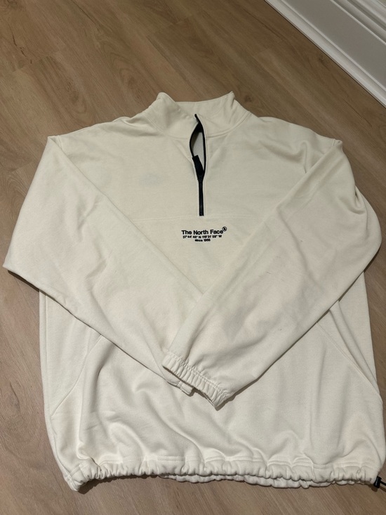 Other - The North Face Men's AXYS ¼-Zip Fleece in White Dune Mens Size M